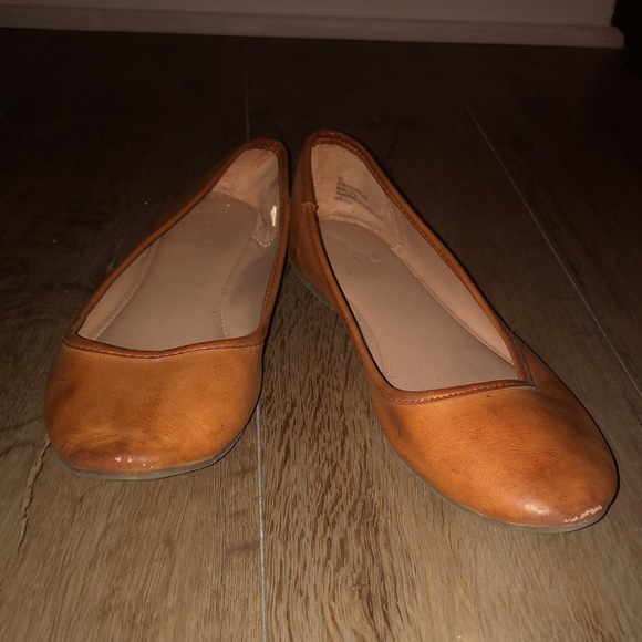 🟠 universal threads faux leather ballet flats - Picture 4 of 4